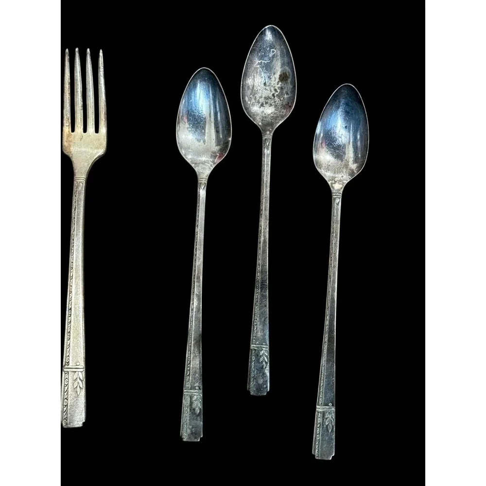Vintage Oneida Grenoble‎ Prestige Silverplate Flatware Set 28 Pc 1938 Heirloom